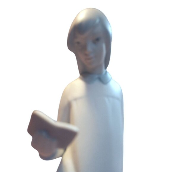 Lladro Porcelain Figurine Girl Reading Book Children in Nightshirts Matte Finish - Picture 11 of 13